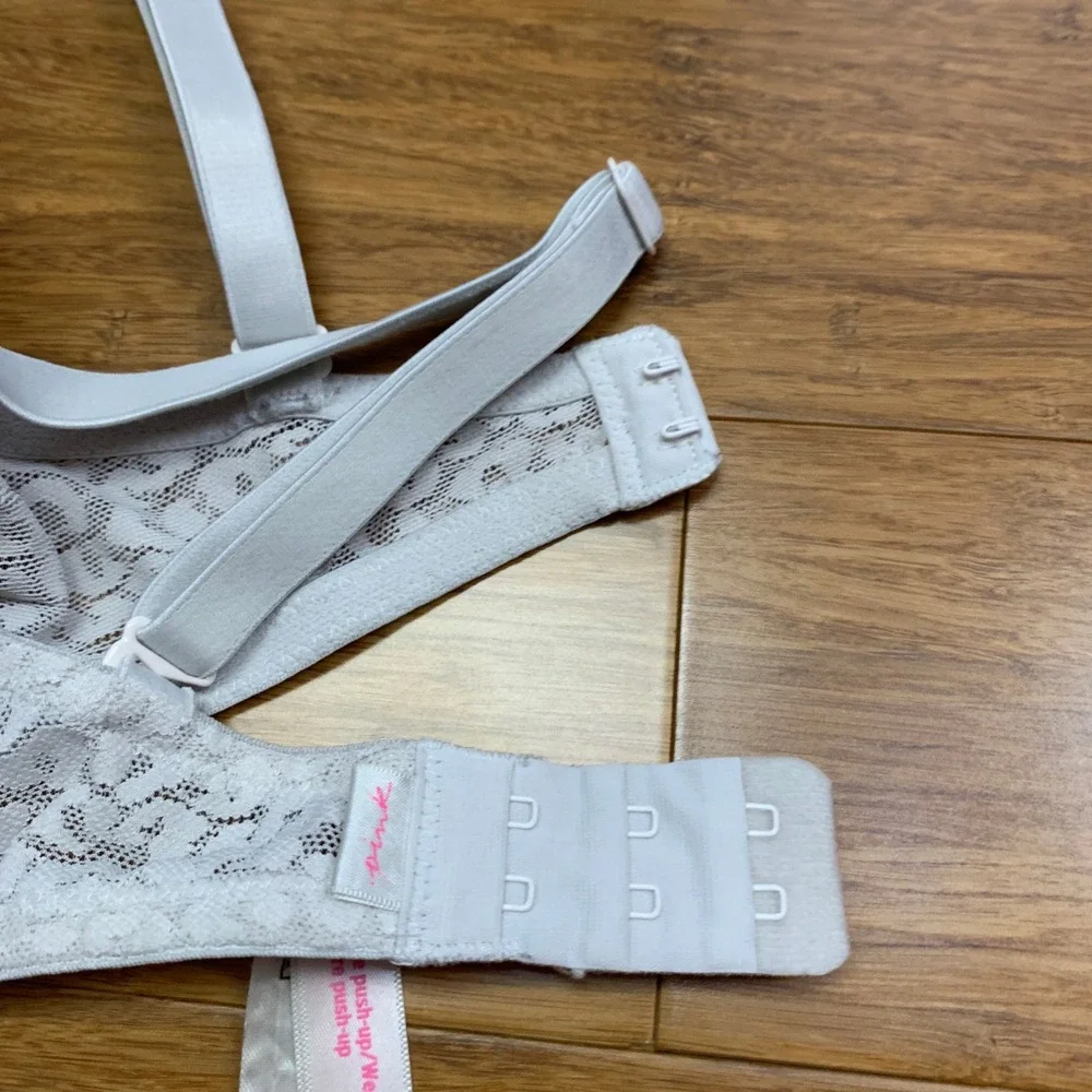 PINK Victoria's Secret‎ Wear Everywhere Push-Up Bra Size 32DD Animal Ivory Lace